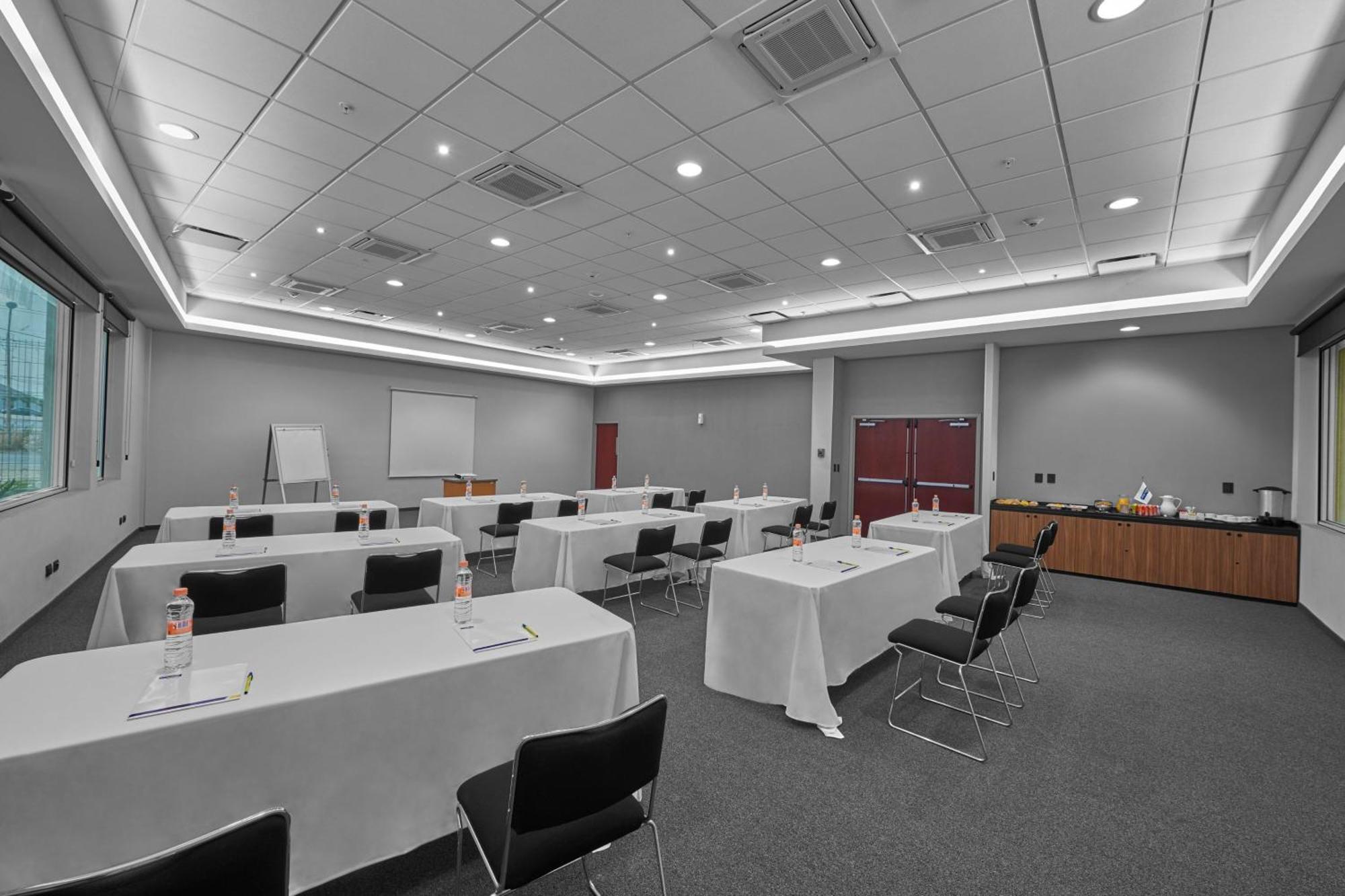 City Express By Marriott Monterrey Santa Catarina Екстер'єр фото