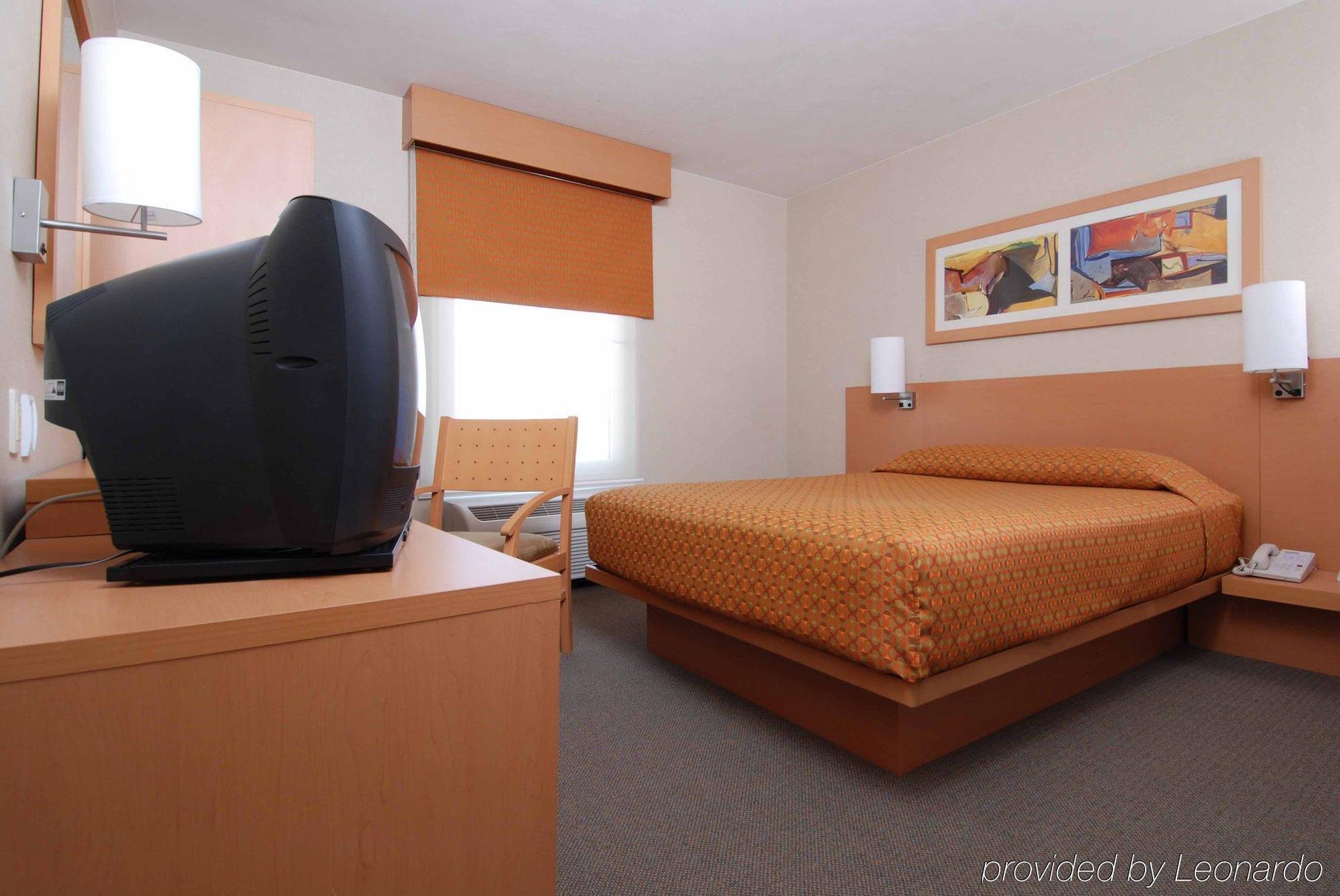 City Express By Marriott Monterrey Santa Catarina Номер фото